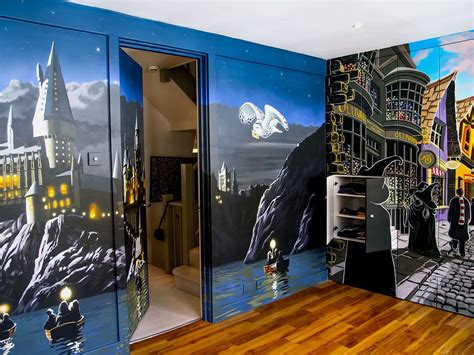 Harry Potter Mural | Sacredart Murals | Harry potter bedroom, Harry potter mural, Harry potter