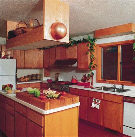 The Giki Tiki — 1980s Kitchen | 1980s kitchen, Retro kitchen, Kitchen decor