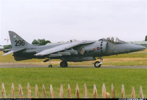 British Aerospace Harrier GR7 - UK - Air Force | Aviation Photo ...