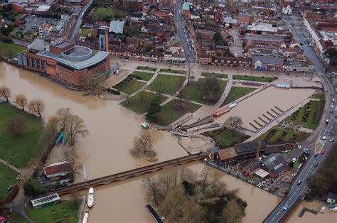 UK Floods - Oxford and Stratford-upon-Avon - Air Experiences