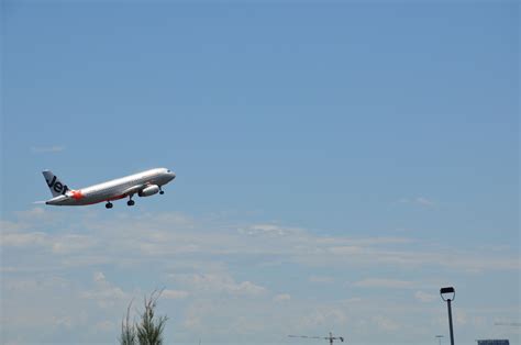 Jetstar A320 Takeoff Sydney Airport RWY16L on 3 July 2016 – AvGeek