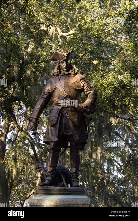 Statue of general james oglethorpe hi-res stock photography and images - Alamy