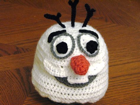 Creative Crochet by Becky: Crochet "Frozen" Inspired Olaf Hat