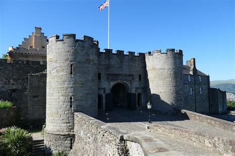 7 photos of Stirling castle plus a little history.