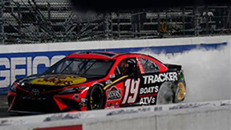 Martin Truex Jr. wins NASCAR Martinsville race | Fox News