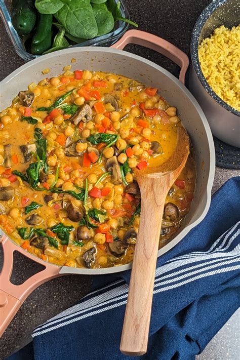 Curried Chickpeas with Spiced Brown Basmati Rice - Just Maika Cooking