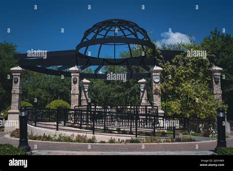 Downtown walking path in Winter Springs, Florida Stock Photo - Alamy