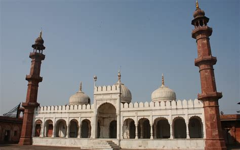 Moti Masjid Bhopal, India - Location, Facts, History and all about Moti Masjid Bhopal - ixigo ...