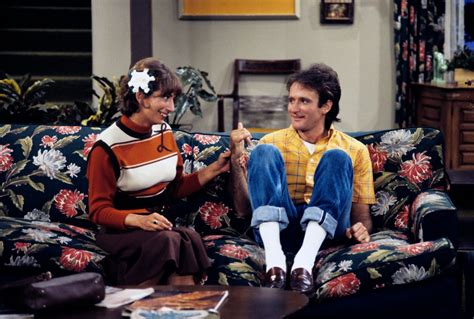 Mork And Mindy: Behind The Scenes Secrets About Robin Williams Show ...