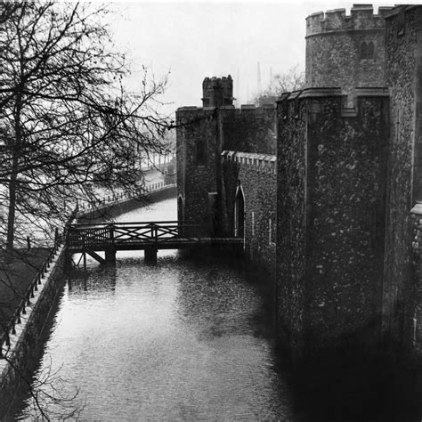 Historic Photographs From 1928 Thames Flood ~ Vintage Everyday