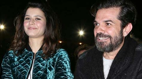 Beren Saat Puts an End to Divorce Rumors | Arabia Weddings