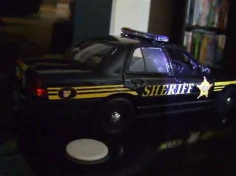 Ohio Sheriff Model Cruiser 1/18 Scale With Working LED Lights and Siren - YouTube