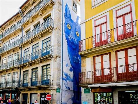 Spectacular street art in Porto, Portugal