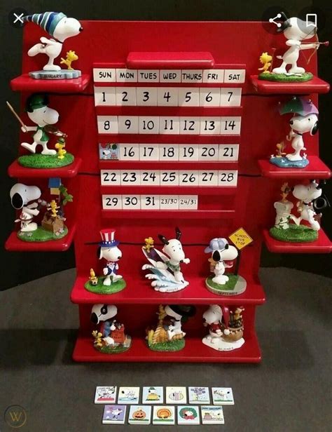 snoopy perpetual calendar complete. Only opened to look. Never ...