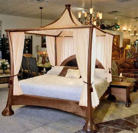 Canopy Beds through History... 35+ Bedroom Designs | Pouted.com ...