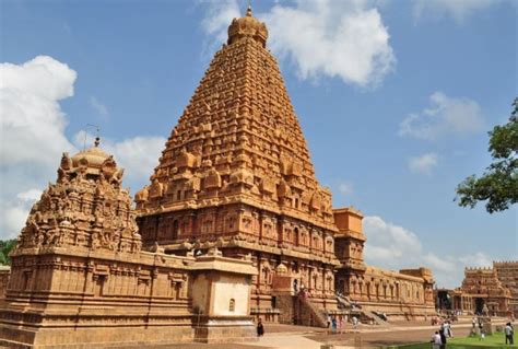 The Awe-inspiring Dravidian Temple Architecture of Tamilnadu - The Cultural Heritage of India