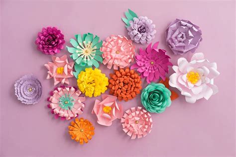 What Is The Best Paper To Make Flowers? [4 Suggestions] - CraftsBliss.com