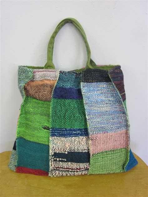 Saori Weaving, Rigid Heddle Weaving, Hand Weaving, Sacs Tote Bags, Reusable Tote Bags, Textile ...
