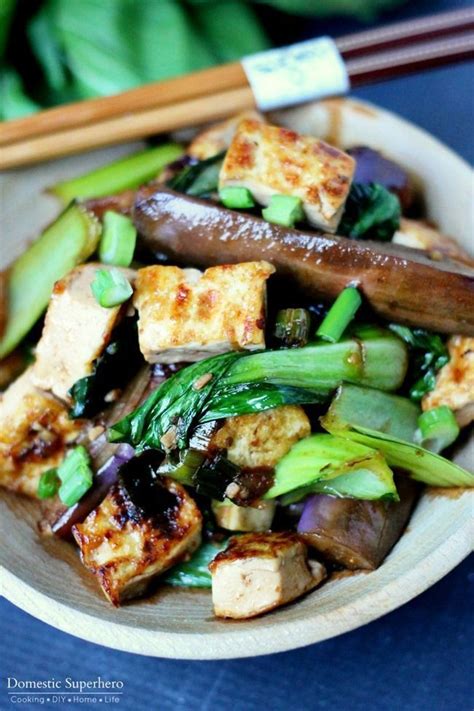 Spicy Asian Eggplant & Tofu Bowls are the perfect healthy dinner! Delicious Japanese Eggplant ...