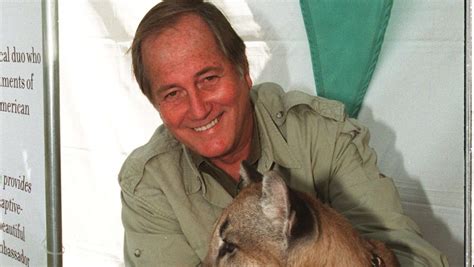 Jim Fowler Dies: ‘Mutual Of Omaha’s Wild Kingdom’ Host Was 87