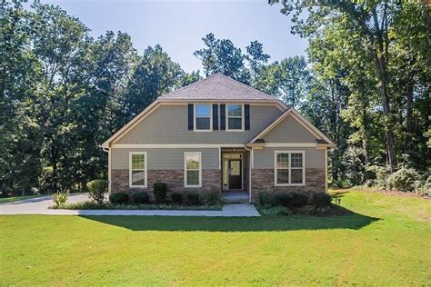 Newnan, GA Real Estate - Newnan Homes for Sale | realtor.com®