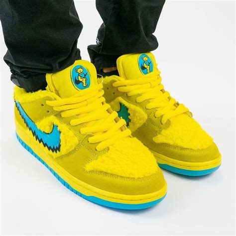 Nike Sb Dunk Low Green Yellow