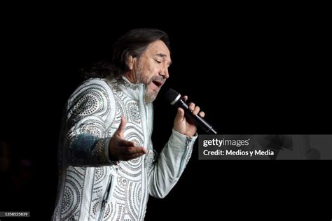 Marco Antonio Solís 'El Buki' performs on stage during a concert at ...