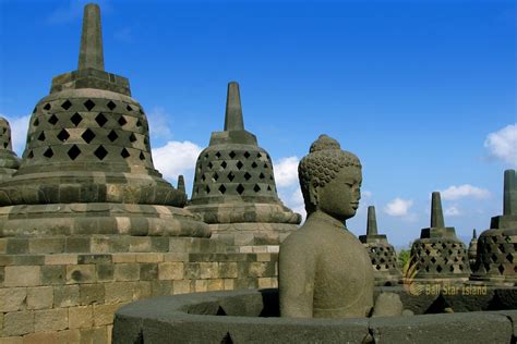 Borobudur Temple | Yogyakarta Places of Interest - Central Java Indonesia