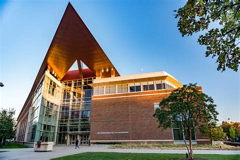 Pinnacle of Excellence at Scale - College of Engineering - Purdue University