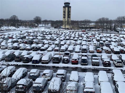 Finding a parking spot at Syracuse airport becoming a challenge as passenger traffic grows ...