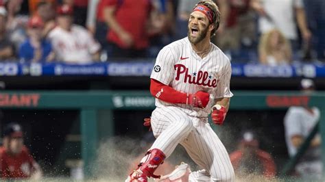 These 7 Records Show How Great Bryce Harper is - Pro Sports Outlook