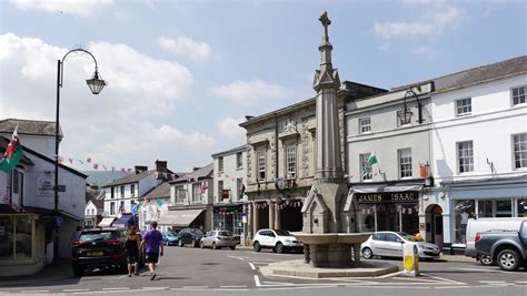 Home | Visit Crickhowell | Crickhowell's town and tourism portal