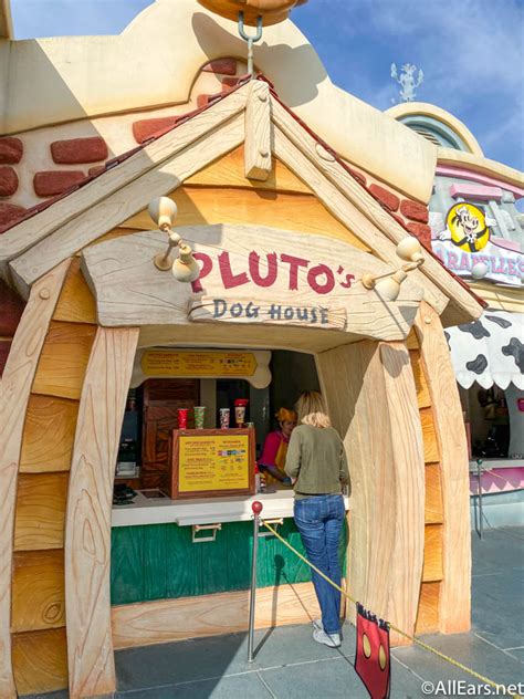 Pluto s Dog House Menu Pluto s dog house in mickey s toontown offers a very limited menu