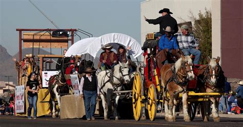 Tucson Rodeo Parade: 2,200 people, 650 horses and 128 floats | Entertainment | tucson.com