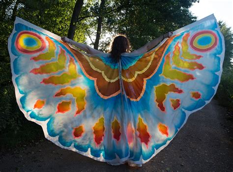 Ultraviolet eternal Mothra wings - Pracownia Dor