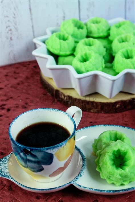 Pandan Puto - Gluten Free Filipino Steamed Muffins - Global Kitchen Travels