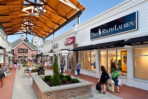 About Merrimack Premium Outlets® - A Shopping Center in Merrimack, NH - A Simon Property