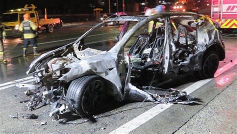 Tesla Driver Narrowly Escapes Explosion After Being Pulled Out of Burning EV - autoevolution