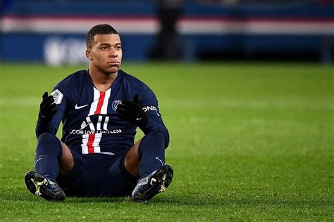 [100+] Kylian Mbappe 4k Wallpapers | Wallpapers.com