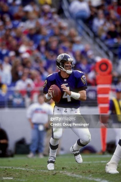 Quarterback Jim Harbaugh of the Baltimore Ravens in action during the ...