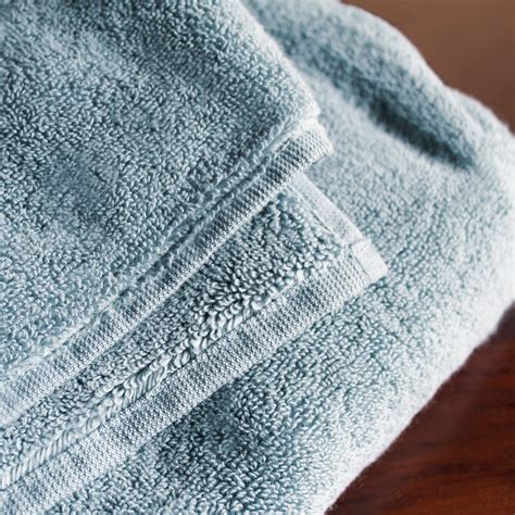 Frontgate Resort Towel Review: High Quality at a High Price