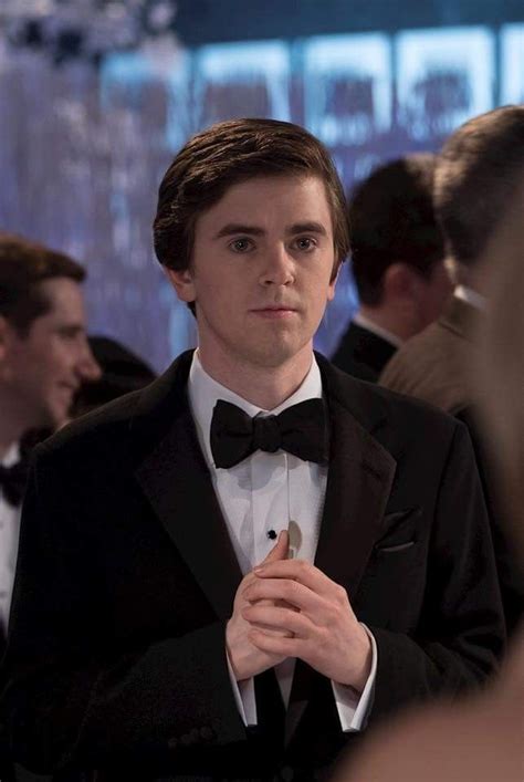 Freddie Highmore as Dr. Shaun Murphy is beautiful Freddie Highmore, Tv ...