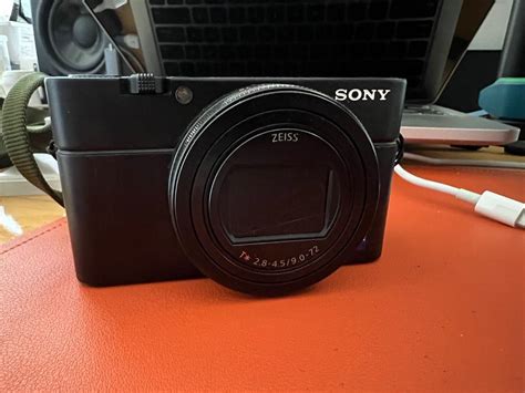 Sony RX100 vii, Photography, Cameras on Carousell