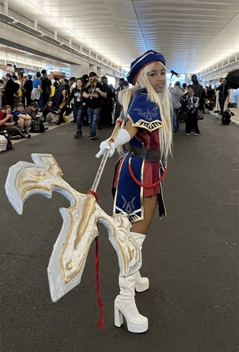 I wore the Royal Guard cosplay for New York Comic Con! : r/Breath_of_the_Wild