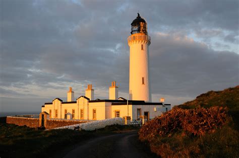 Golden sunrise at the Mull of Galloway lighthouse - Scotland's most southerly poin | Lighthouse ...