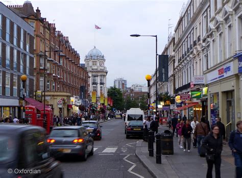 Queensway in Bayswater, London. - Fotowelten.startbilder.de