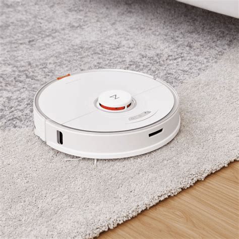 Roborock S8 vs S7: Which Robot Vacuum Reigns Supreme? - Robot Chores