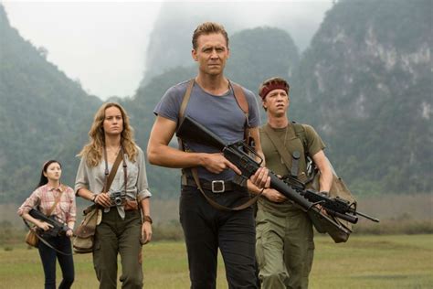 Bild zu Brie Larson - Kong: Skull Island : Bild Tom Hiddleston, Thomas ...