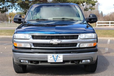 2002 Chevrolet Suburban 2500 LT | Victory Motors of Colorado