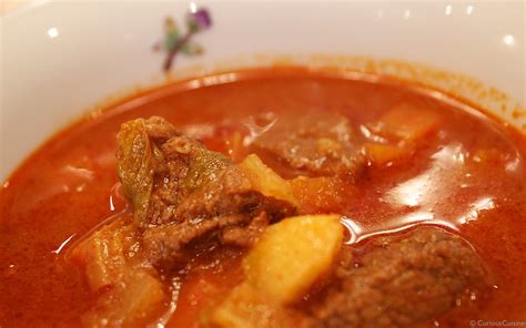 Recipe: Traditional Hungarian goulash, "Gulyasleves" (aka Bogracsgulyas ...